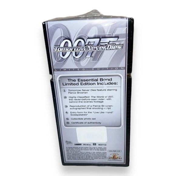 James Bond 007 Tomorrow Never Dies VHS Box Set New Sealed - Picture 2 of 6